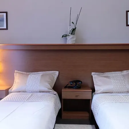 Hotel Corona 3*